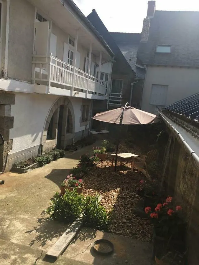 B&B - Maison Du Porhoet La Trinite-Porhoet 0*,